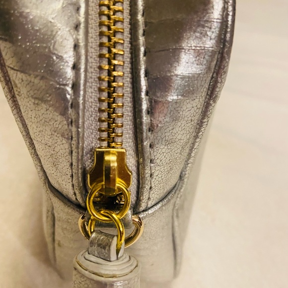 Victoria’s Secret Animal Print Silver GUC - Picture 5 of 8